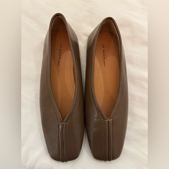 La Mode Shoes - La mode classic taupe brown tabby flats size 37 / 7